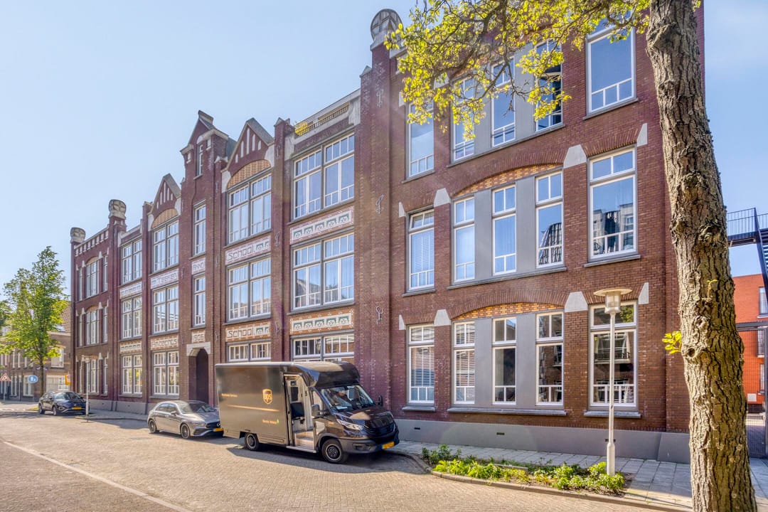 Foto 41 van Charlotte van Bourbonhof 13