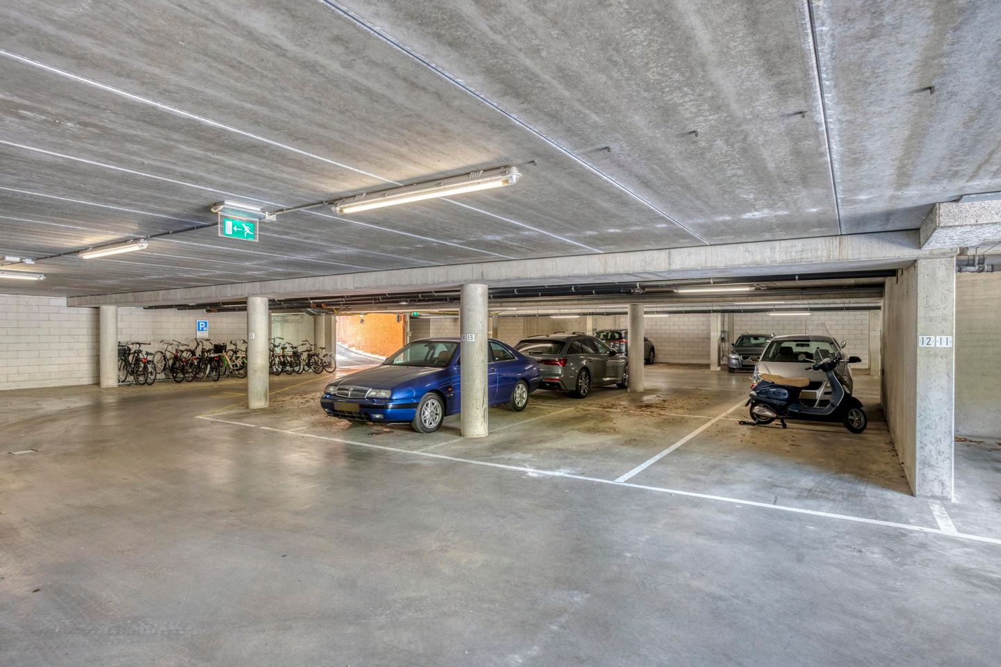 Foto 40 van Charlotte van Bourbonhof 13