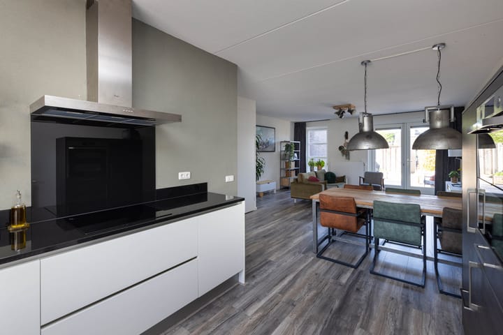 Photo 11 of Rozenbottel 11