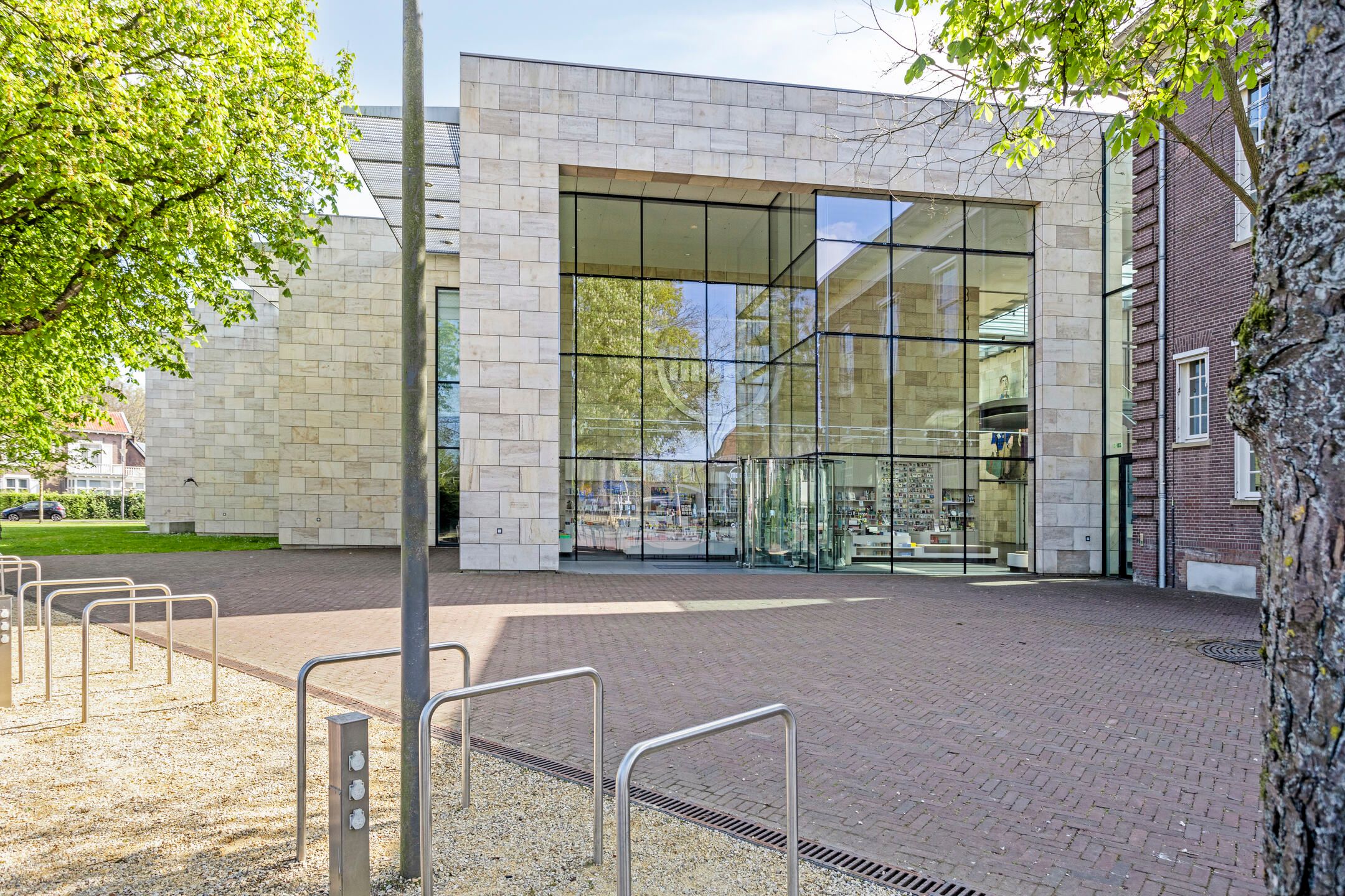 Photo 54 of Westronde 21