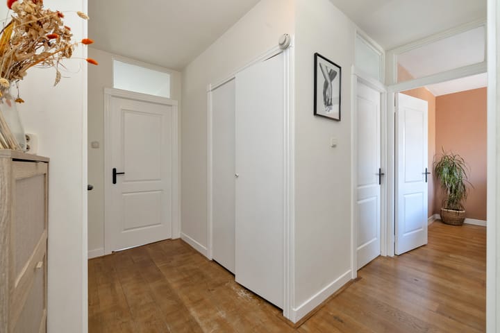 Foto 16 van Van Mourik Broekmanstraat 20-3