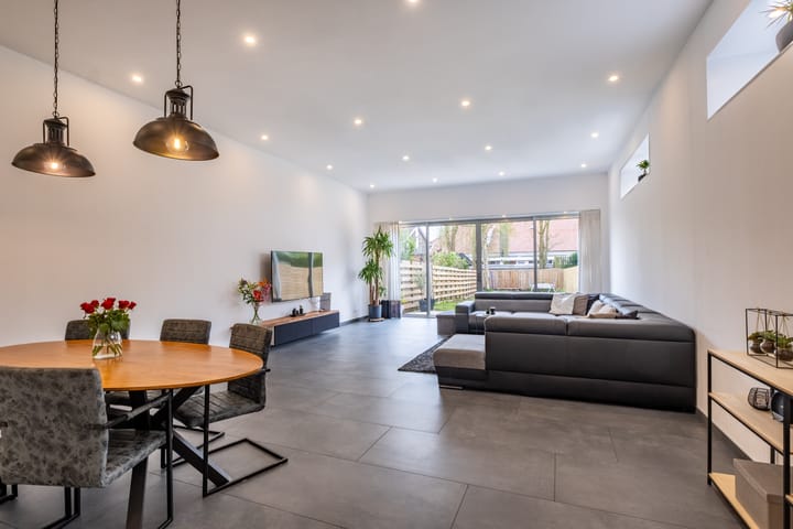 Foto 17 van Tsjillen 12