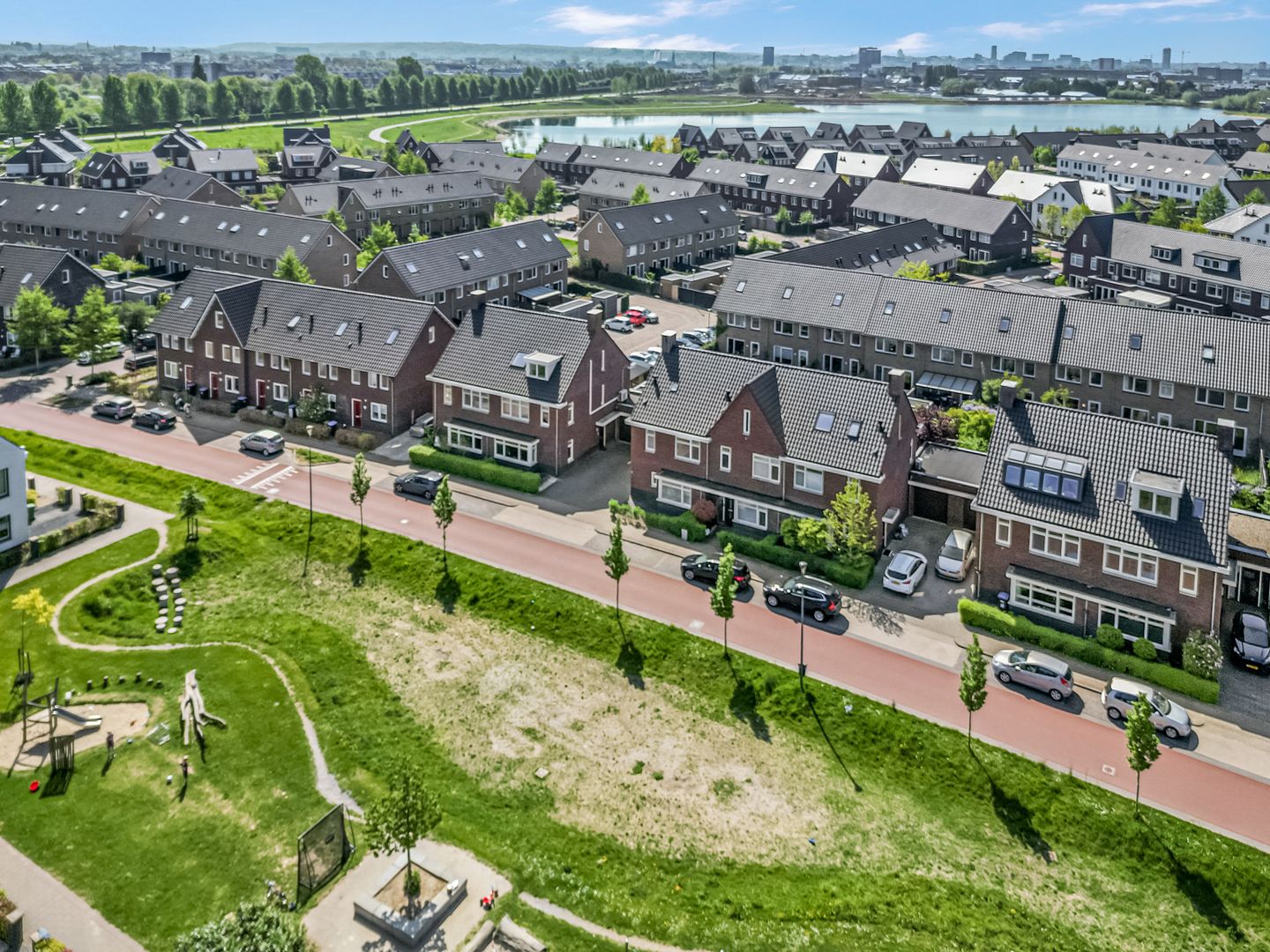 Foto 4 van Heinrich Böllstraat 38