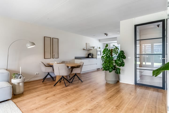 Photo 13 of Heinrich Böllstraat 38