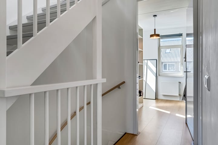 Photo 22 of Heinrich Böllstraat 38