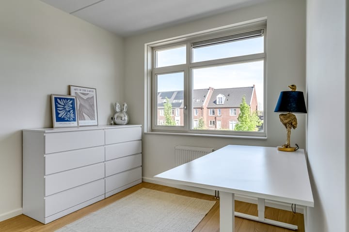 Photo 23 of Heinrich Böllstraat 38