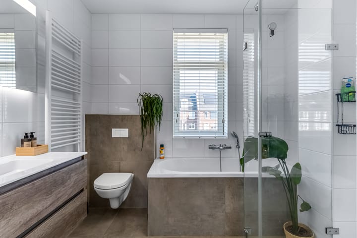 Photo 27 of Heinrich Böllstraat 38