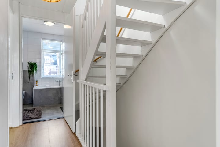 Photo 33 of Heinrich Böllstraat 38