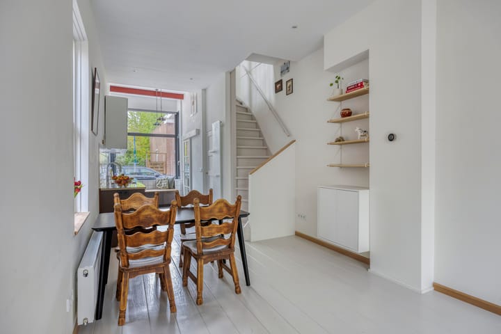 Photo 13 of Czaar Peterstraat 30