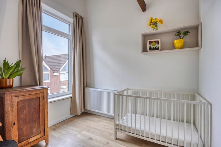 Photo 23 of Czaar Peterstraat 30