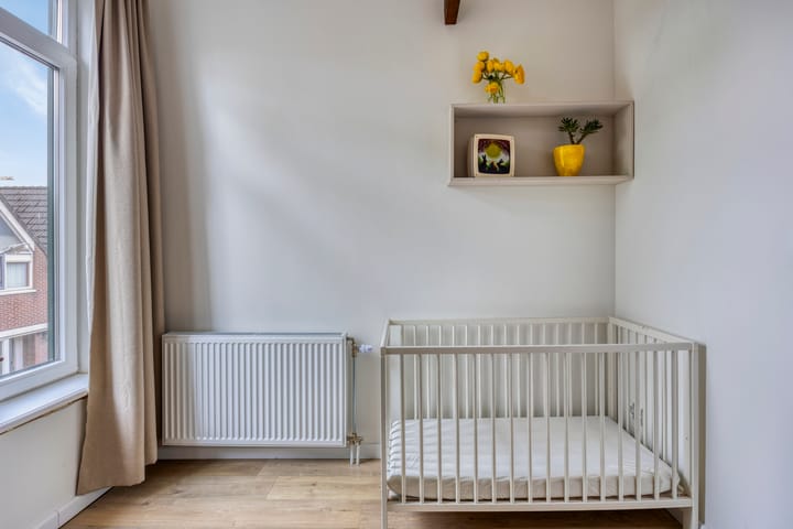 Photo 24 of Czaar Peterstraat 30