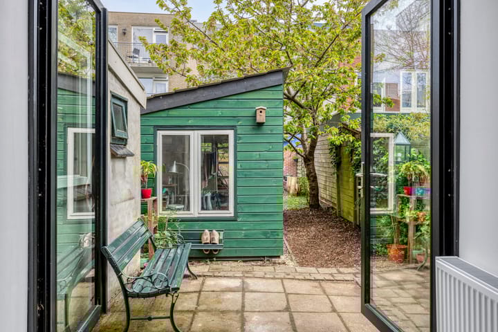 Photo 16 of Czaar Peterstraat 30