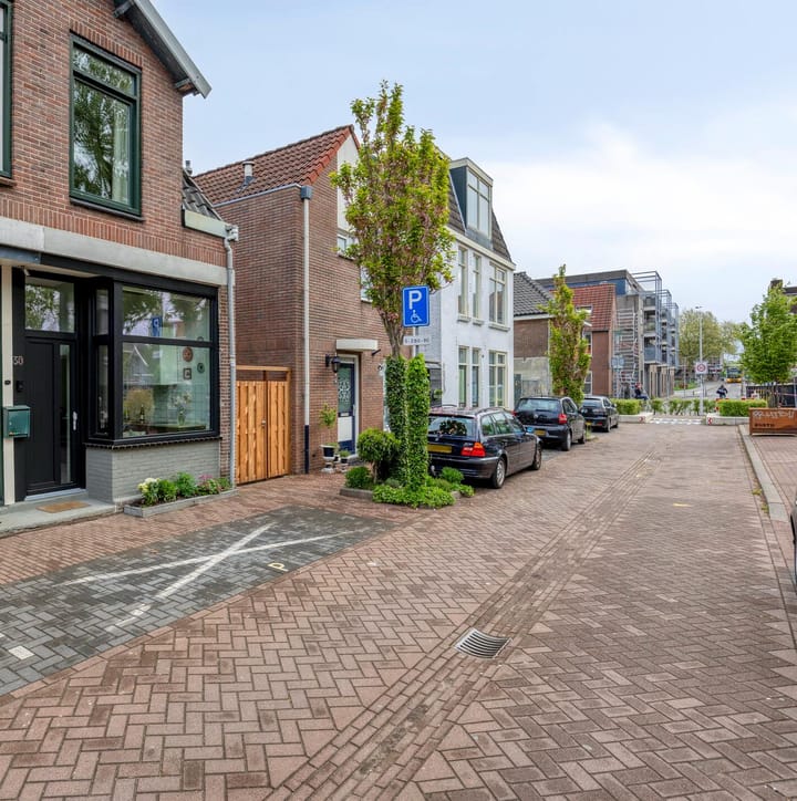 Photo 30 of Czaar Peterstraat 30