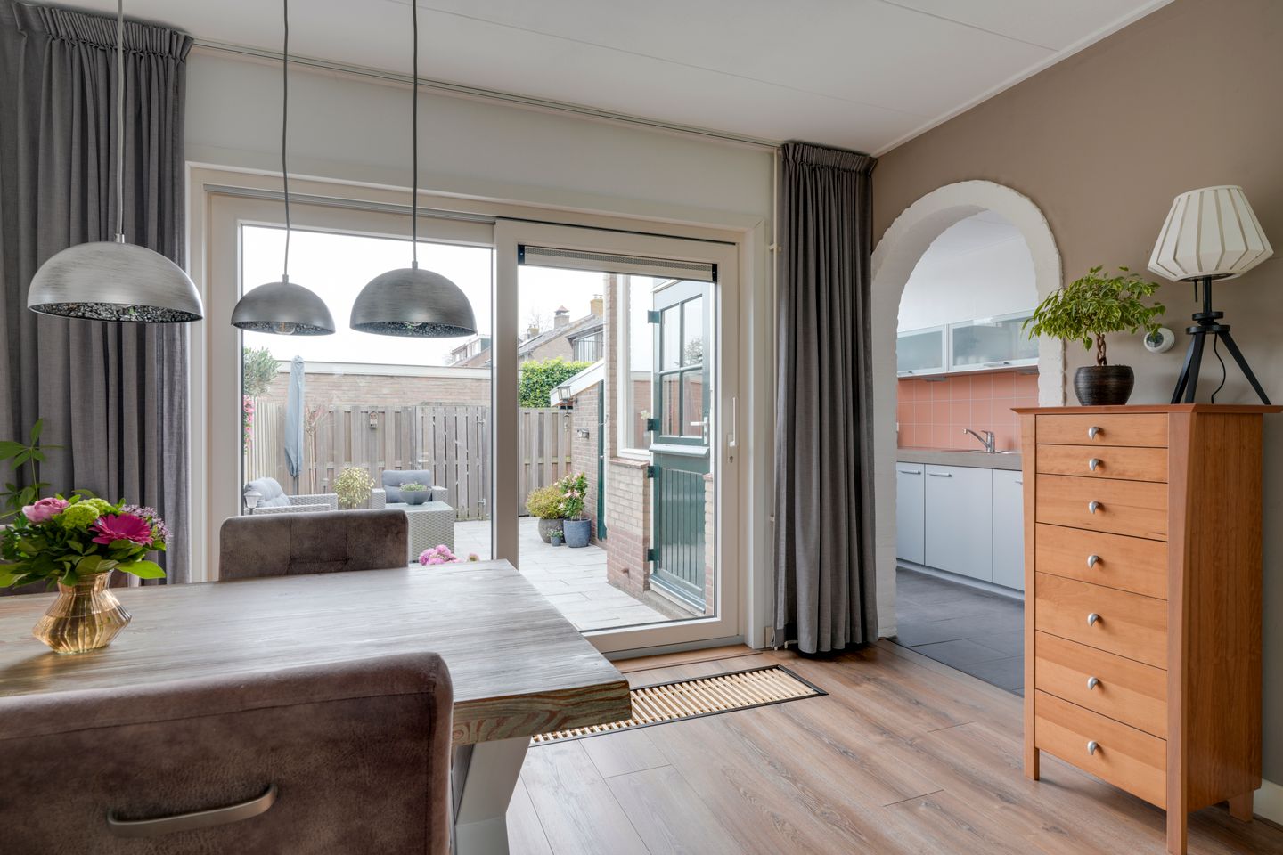 Foto 14 van Zogweteringlaan 15