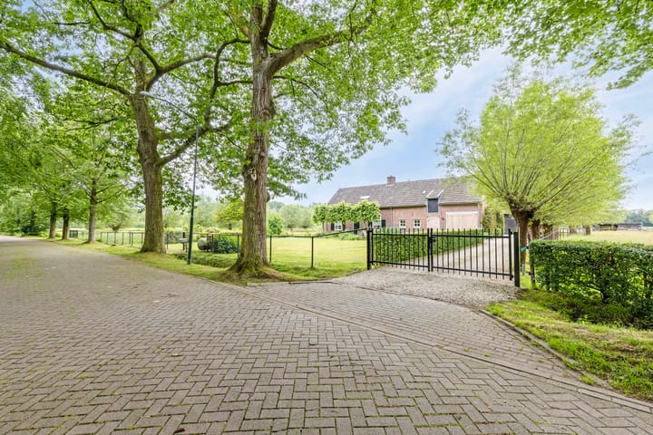 Foto 58 van Lagevoortseweg 8