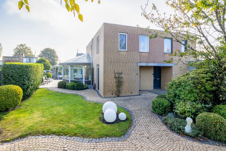 Leeuwerik 13