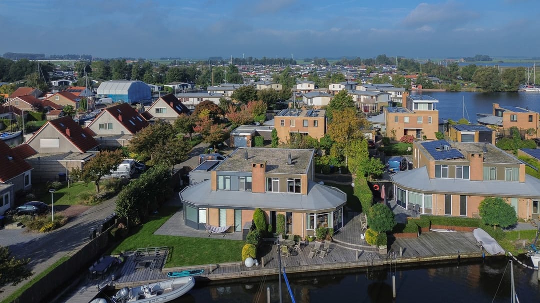 Photo 38 of Leeuwerik 13