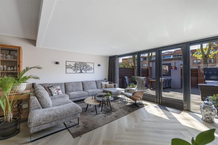 Foto 6 van van den Broekestraat 14