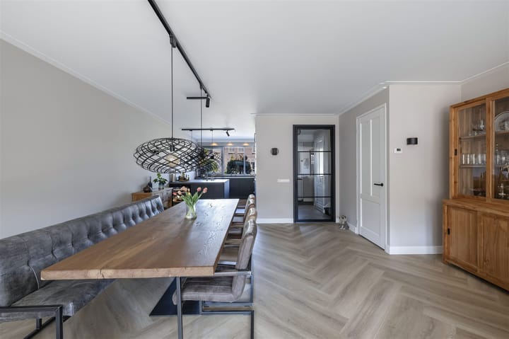 Foto 12 van van den Broekestraat 14