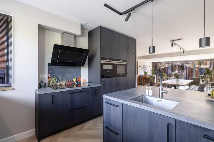 Foto 15 van van den Broekestraat 14