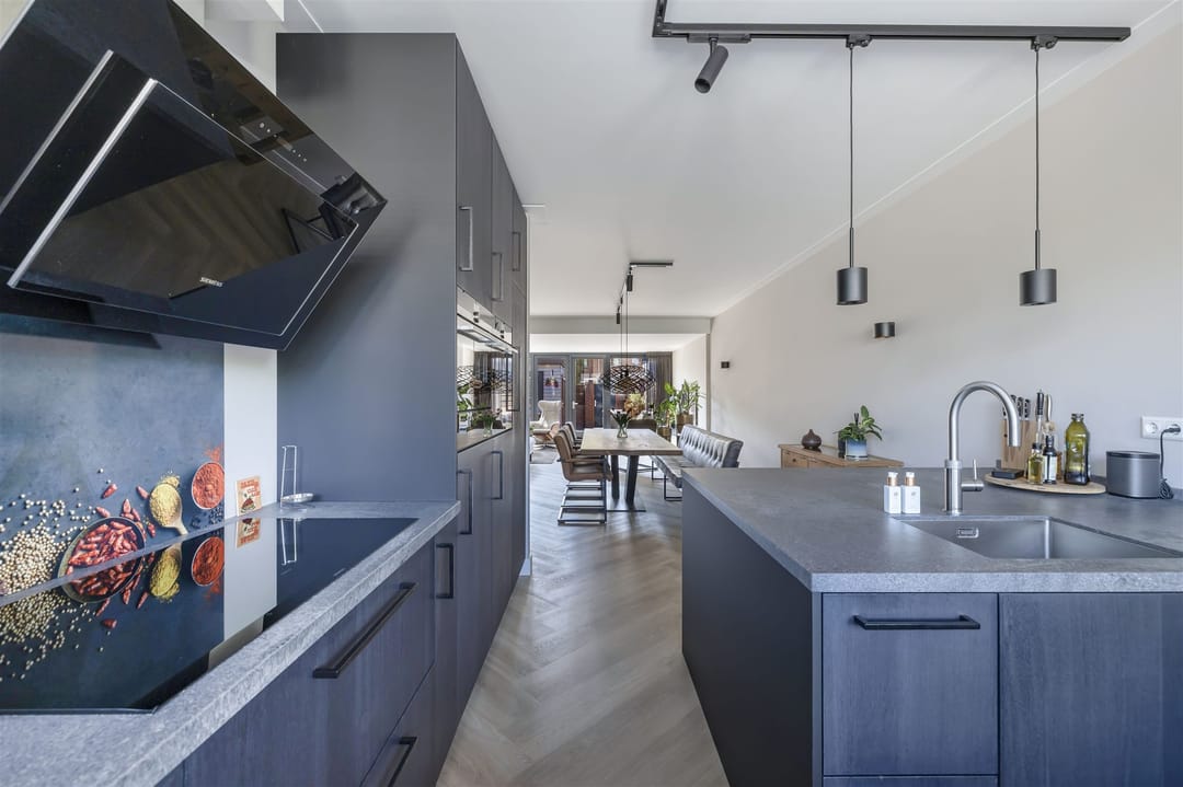 Foto 16 van van den Broekestraat 14