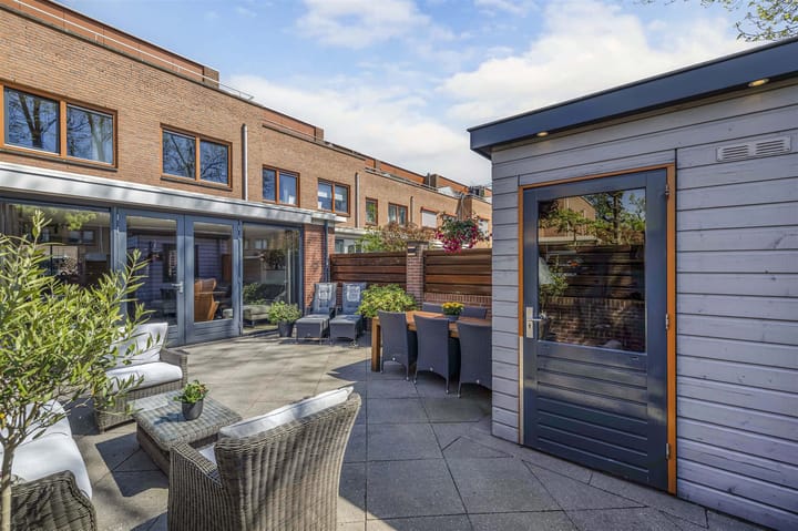 Foto 23 van van den Broekestraat 14