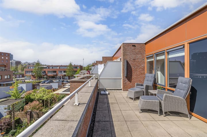 Foto 39 van van den Broekestraat 14