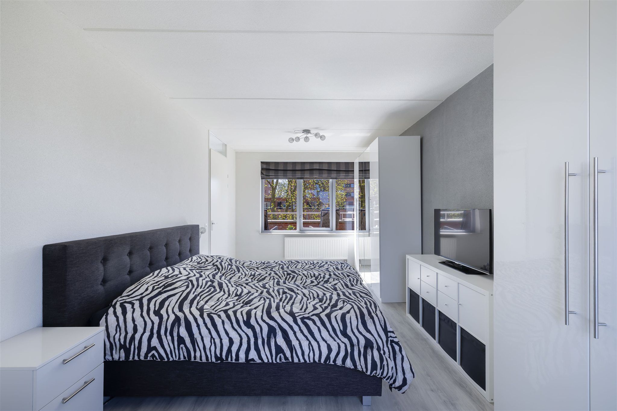 Foto 42 van van den Broekestraat 14