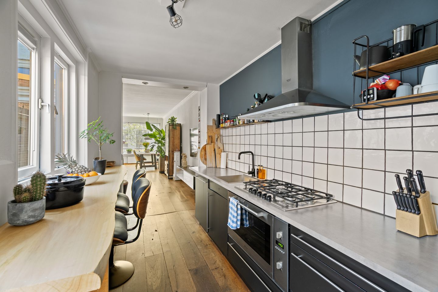 Photo 14 of Zeestraat 8