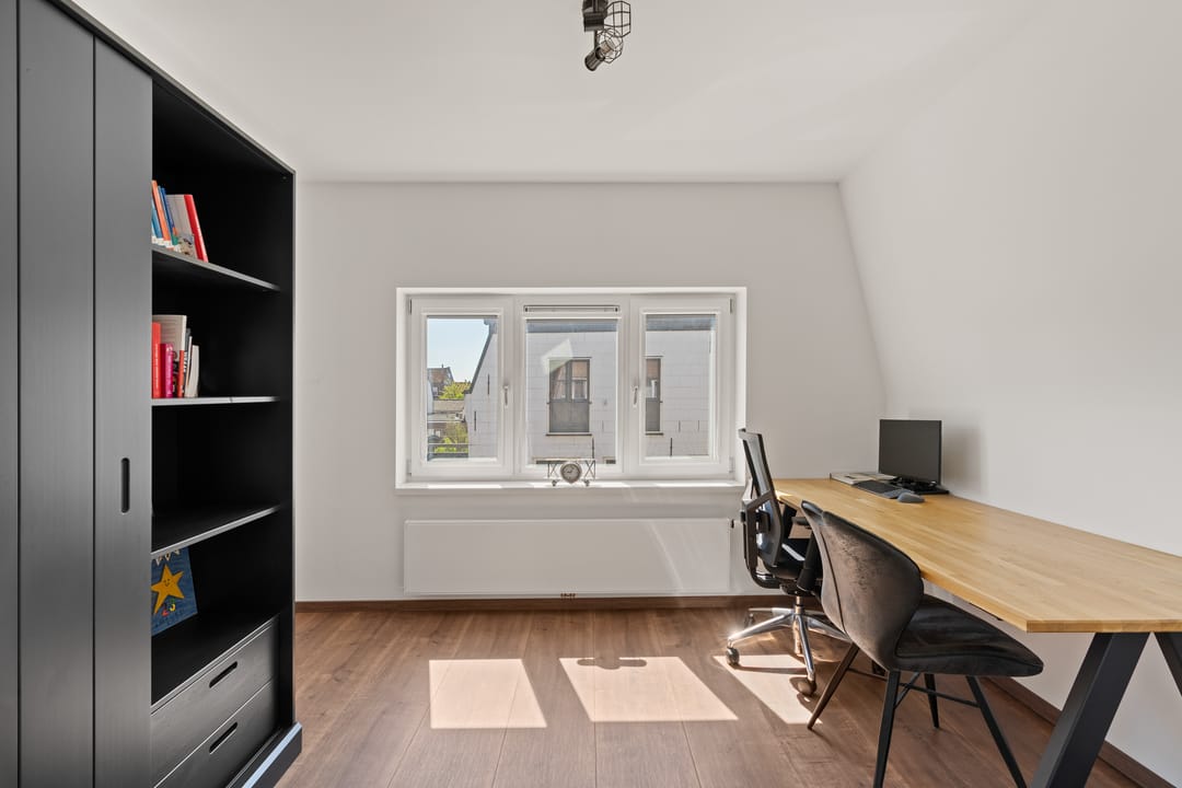 Photo 22 of Zeestraat 8