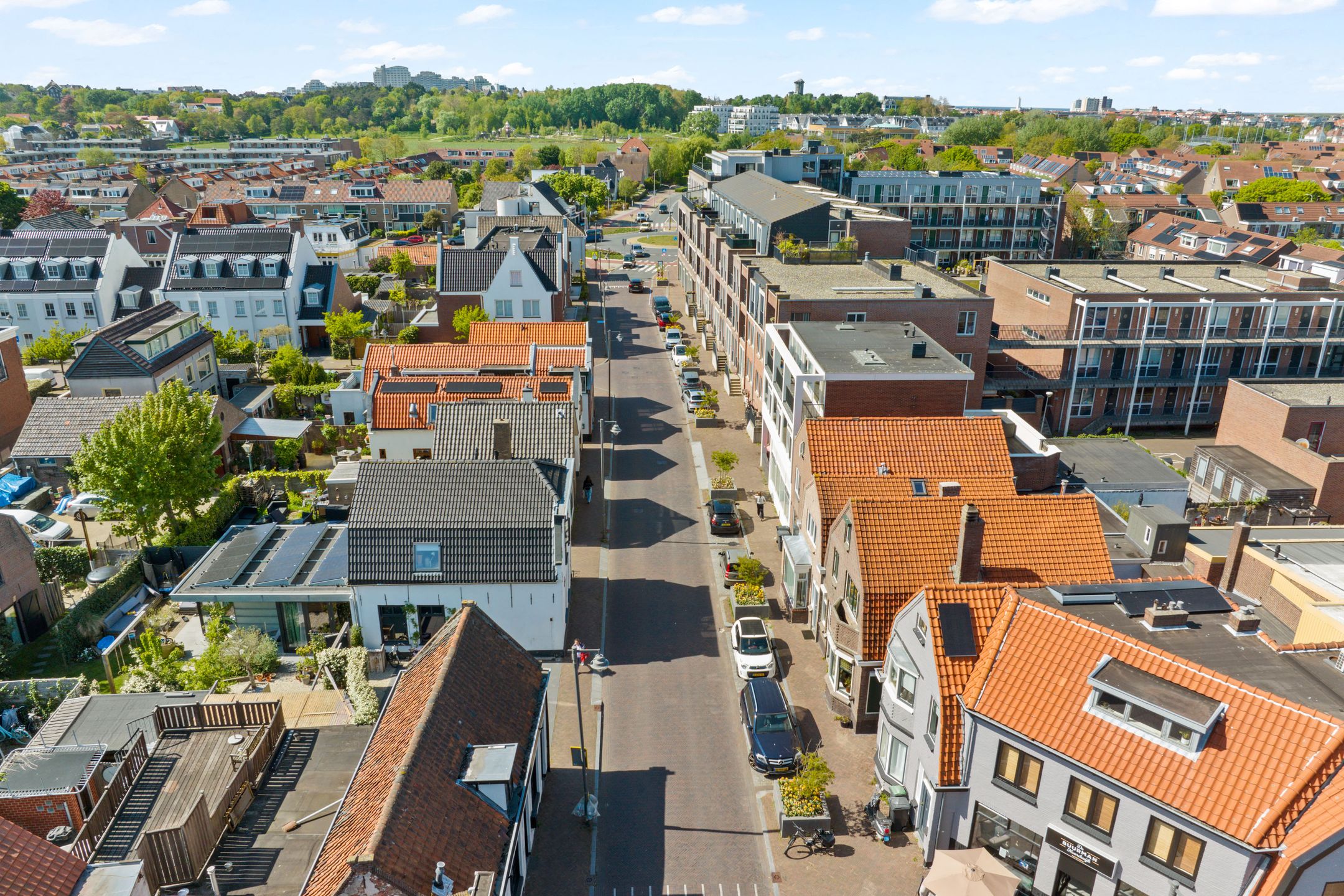 Photo 27 of Zeestraat 8