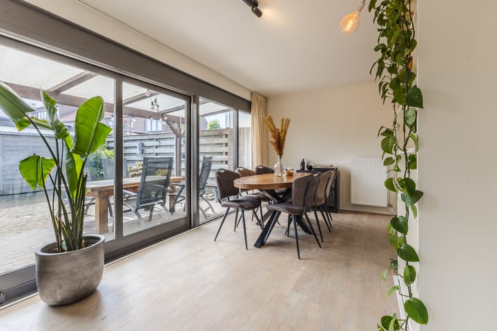 Foto 18 van Reinoldstraat 8