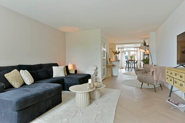 Photo 7 of Anjerstraat 53