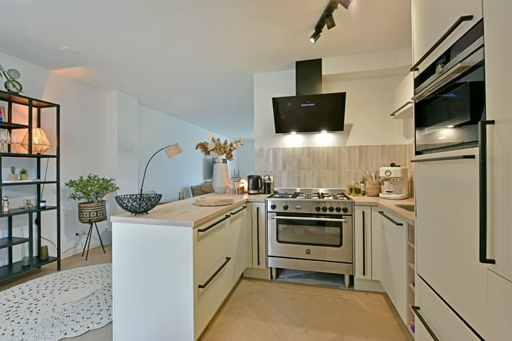 Photo 10 of Anjerstraat 53