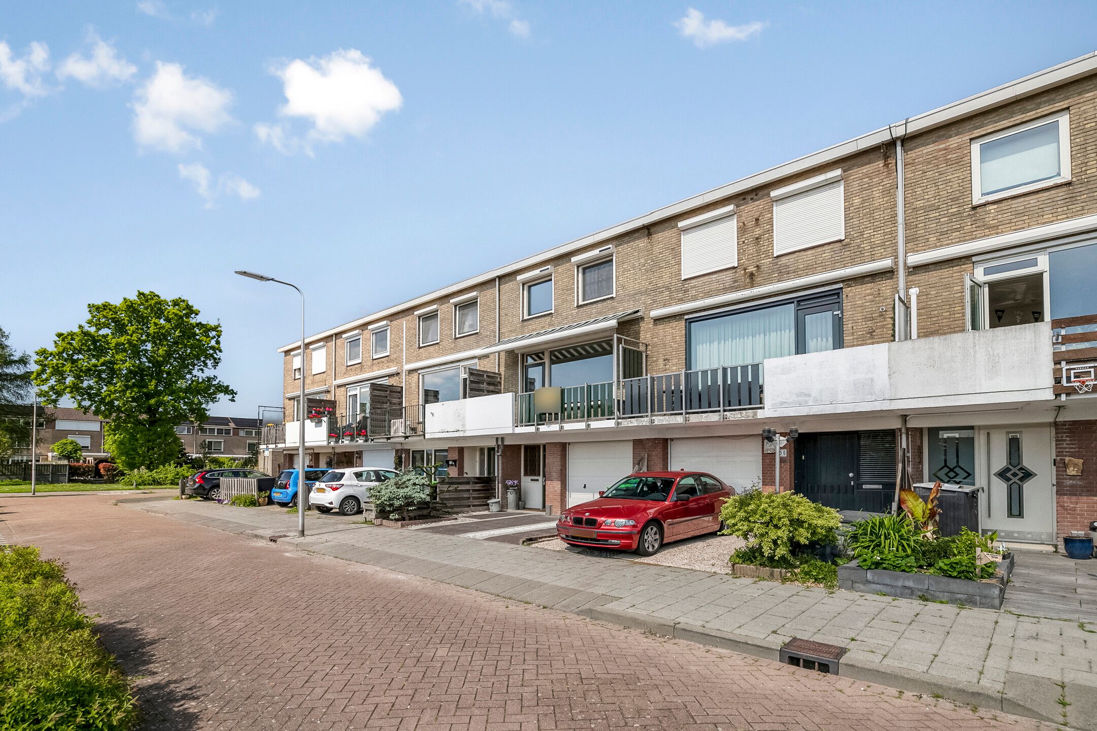 Photo 3 of Hugo van Voorneweg 58