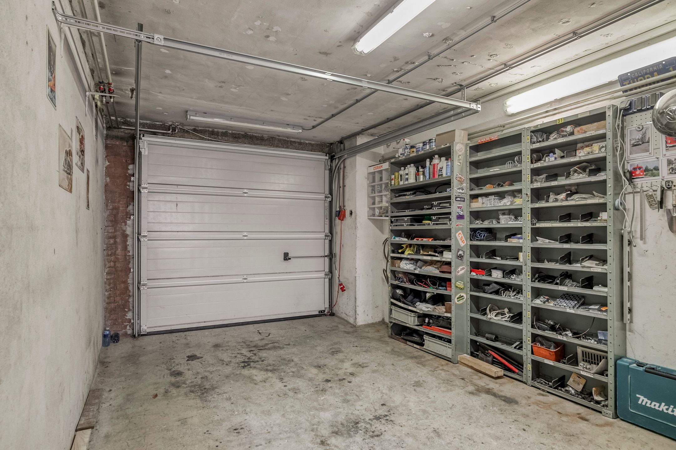 Photo 9 of Hugo van Voorneweg 58