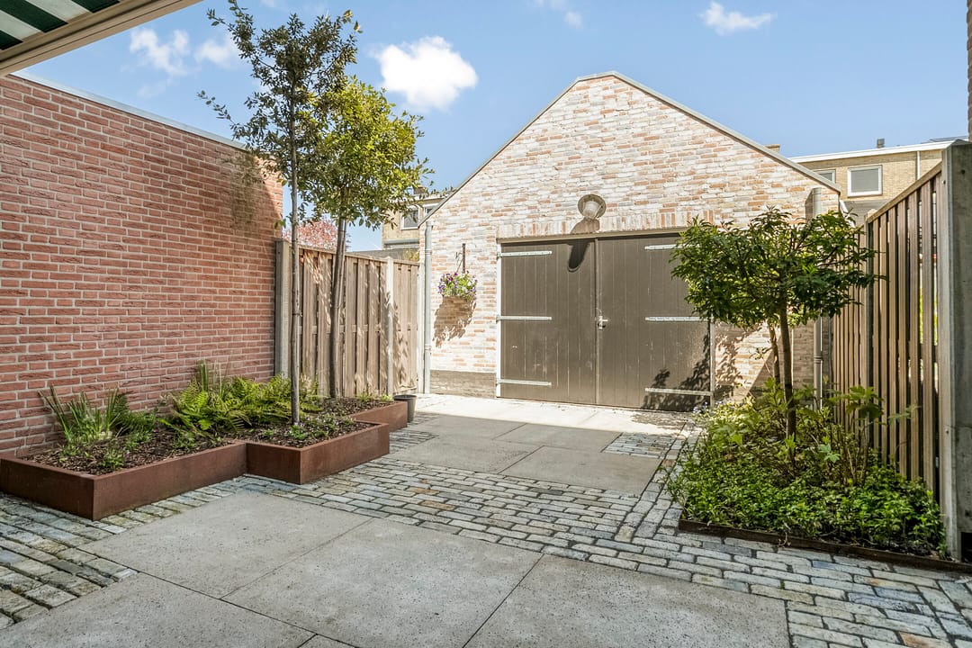 Photo 11 of Hugo van Voorneweg 58