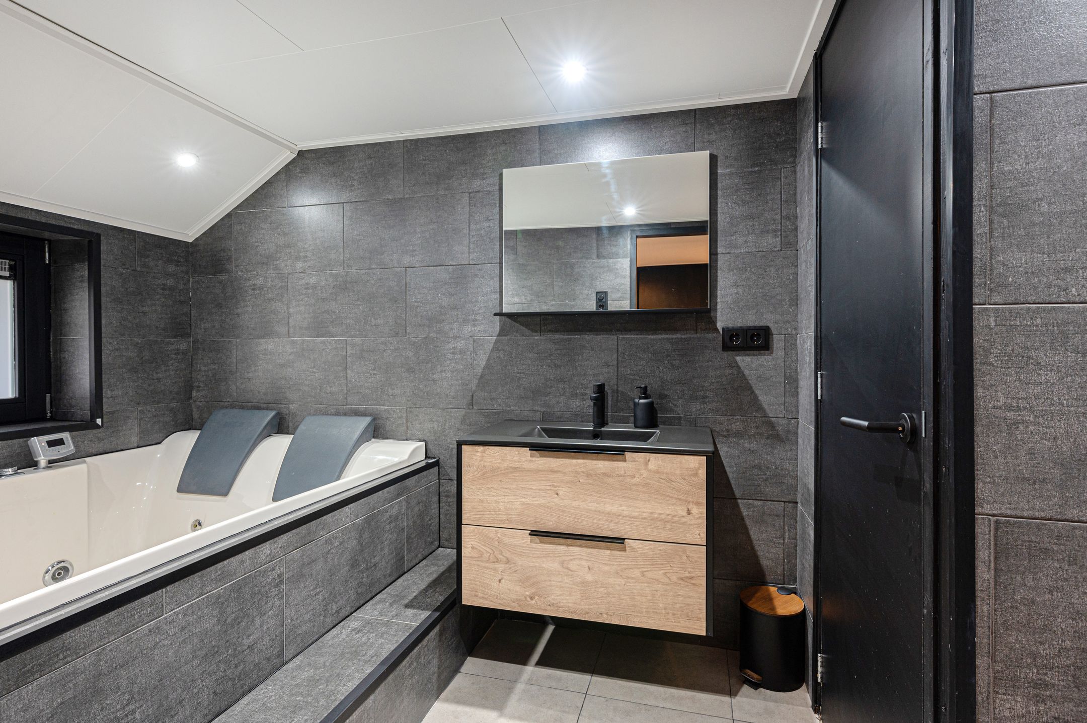 Foto 3 van Bernhardlaan 7