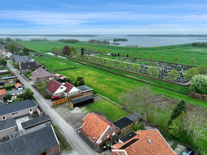 Foto 6 van Bernhardlaan 7