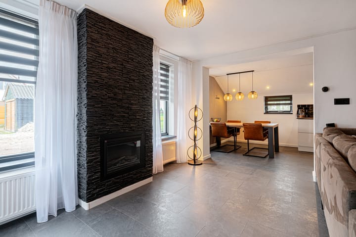 Foto 14 van Bernhardlaan 7