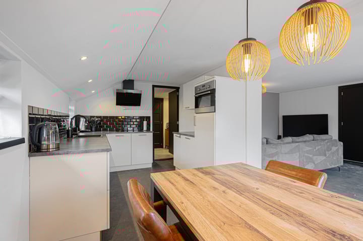 Foto 16 van Bernhardlaan 7