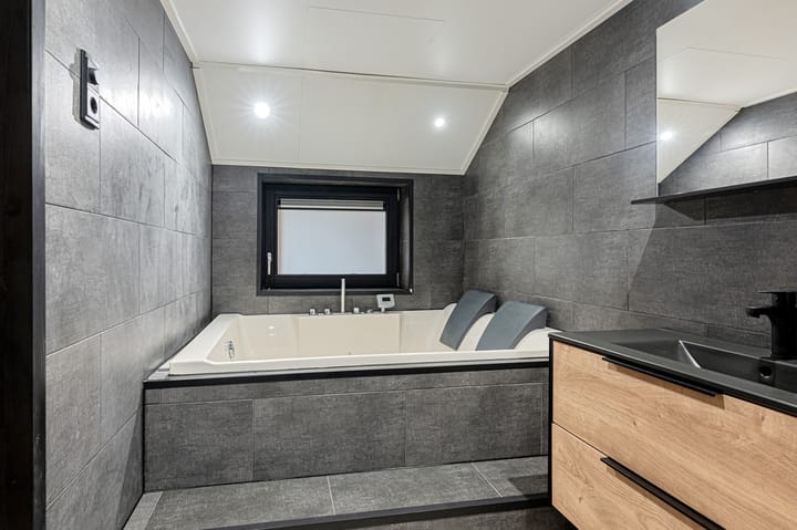 Foto 22 van Bernhardlaan 7