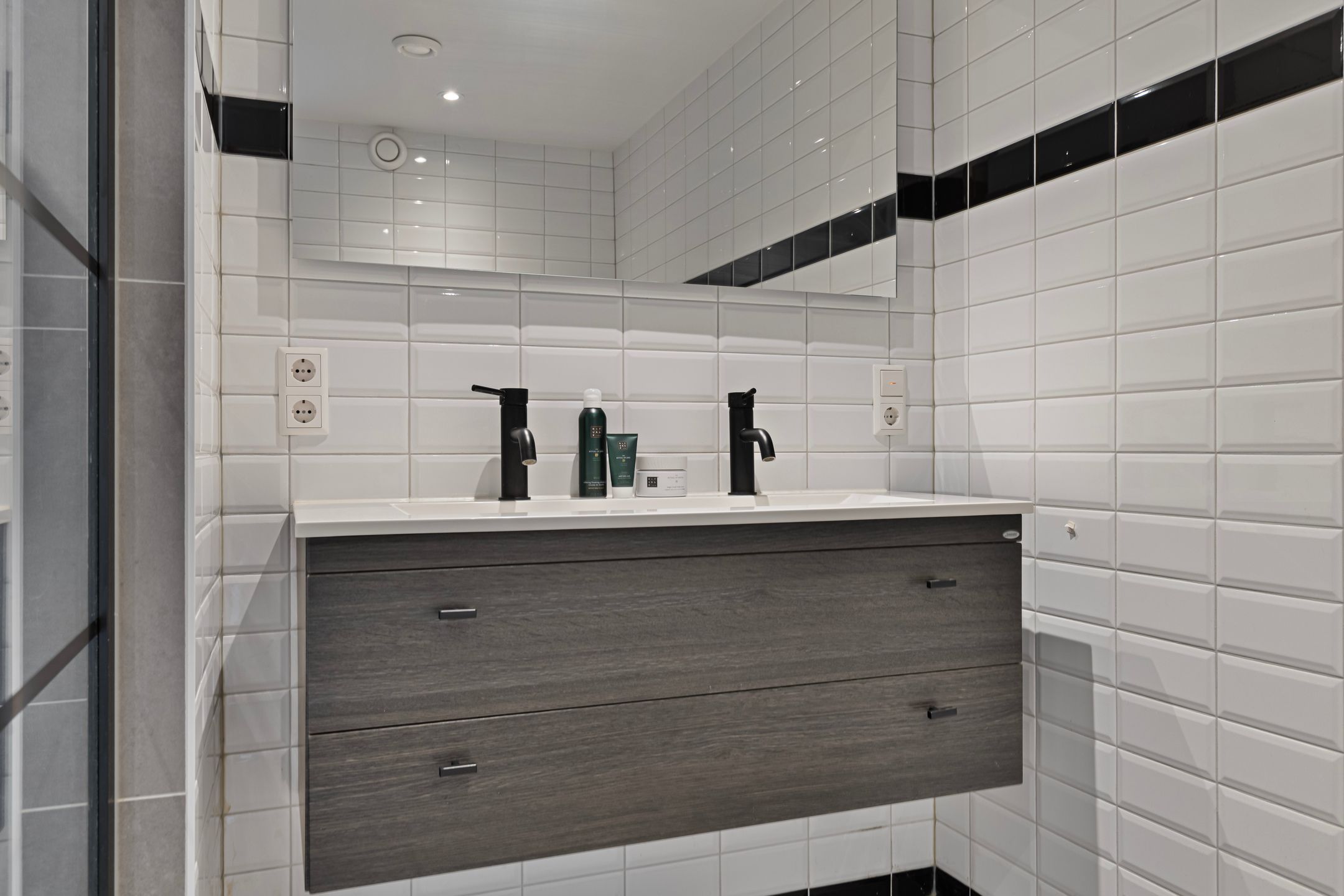 Foto 21 van IJplein 334