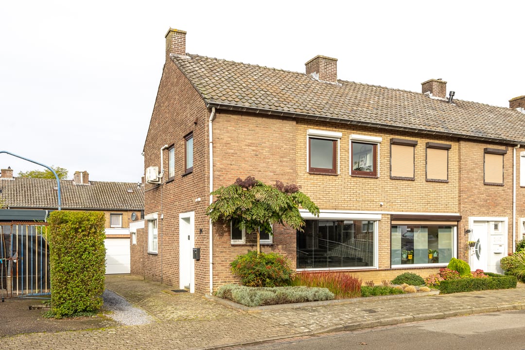 Photo 1 of Frans Halsstraat 24