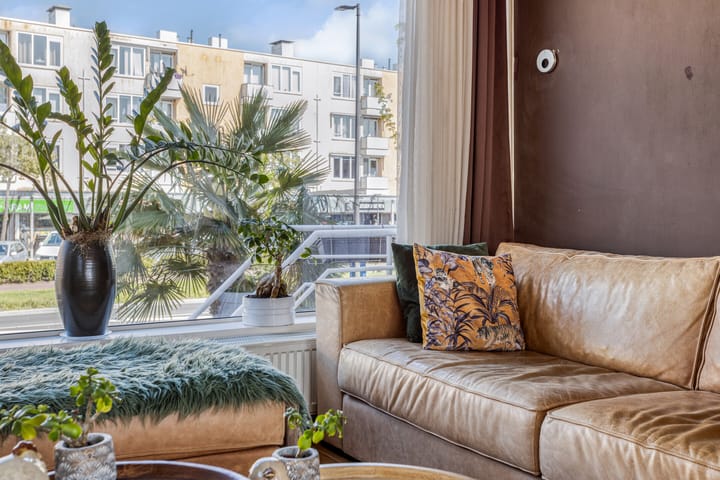 Foto 15 van van Hogendorplaan 16