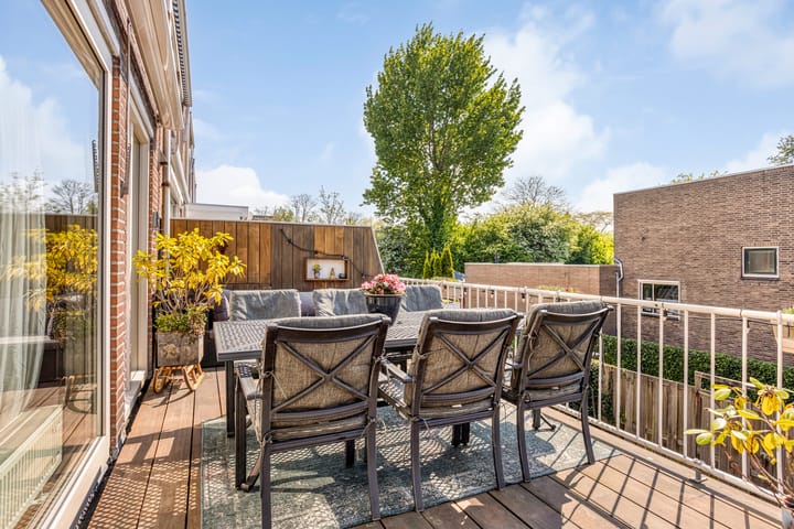 Foto 24 van van Hogendorplaan 16