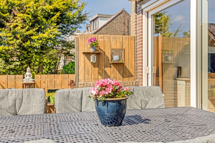 Foto 25 van van Hogendorplaan 16