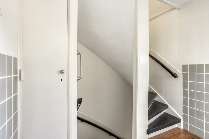 Foto 26 van van Hogendorplaan 16