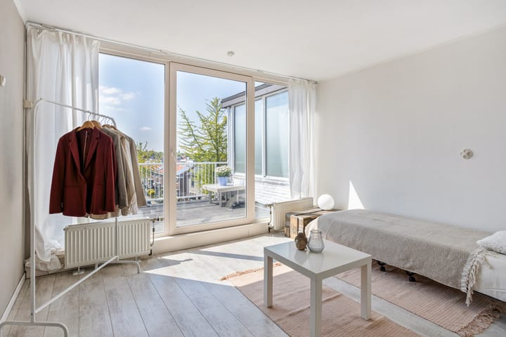 Foto 36 van van Hogendorplaan 16