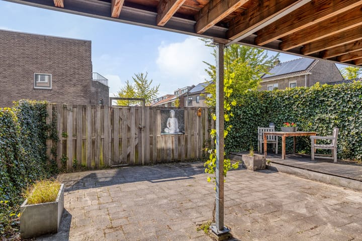 Foto 44 van van Hogendorplaan 16